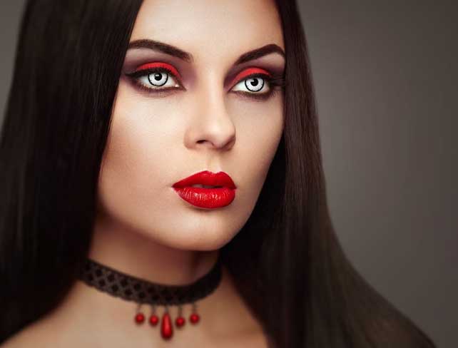 White Vampire | Hvide vampyr‑kontaktlinser fra Aricona